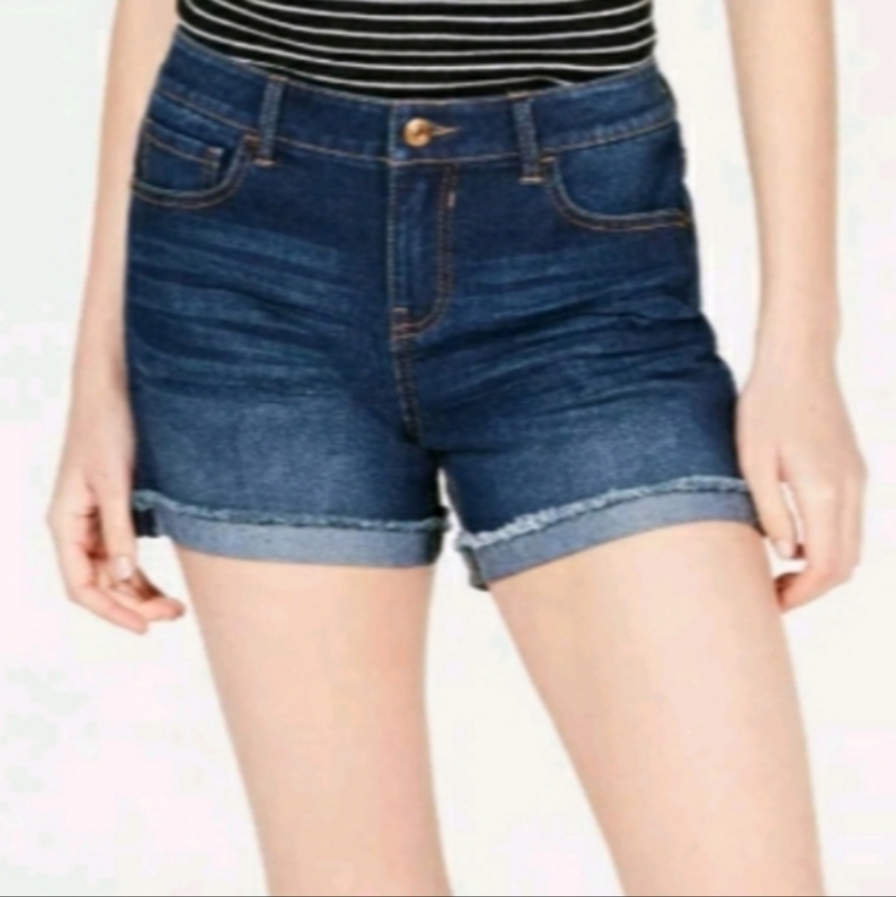 NWT Vanilla Star Mid Rise Jean Denim Shorts size 7